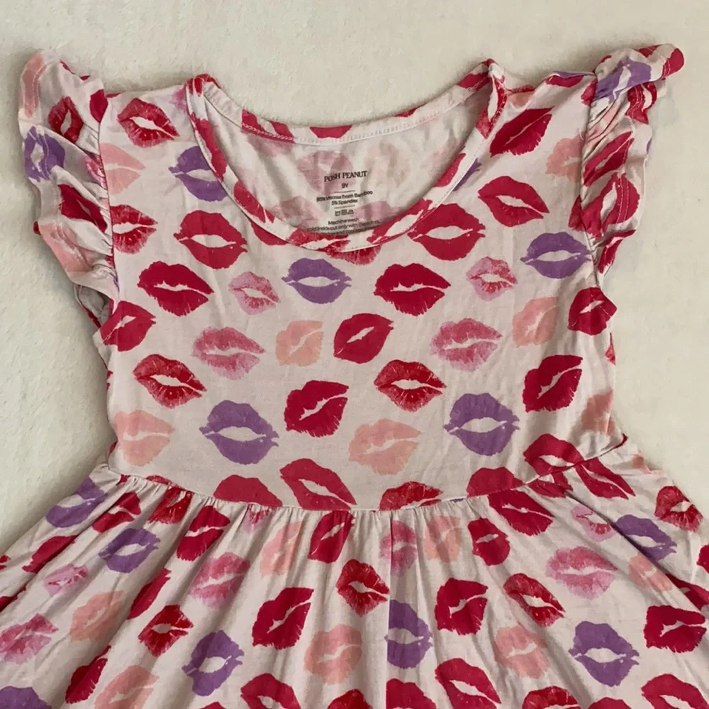 Posh Peanut | Lola Kiss Lips Flutter Sleeve Twirl Bamboo Dress Red/Pink (9Y) - Picture 2 of 15